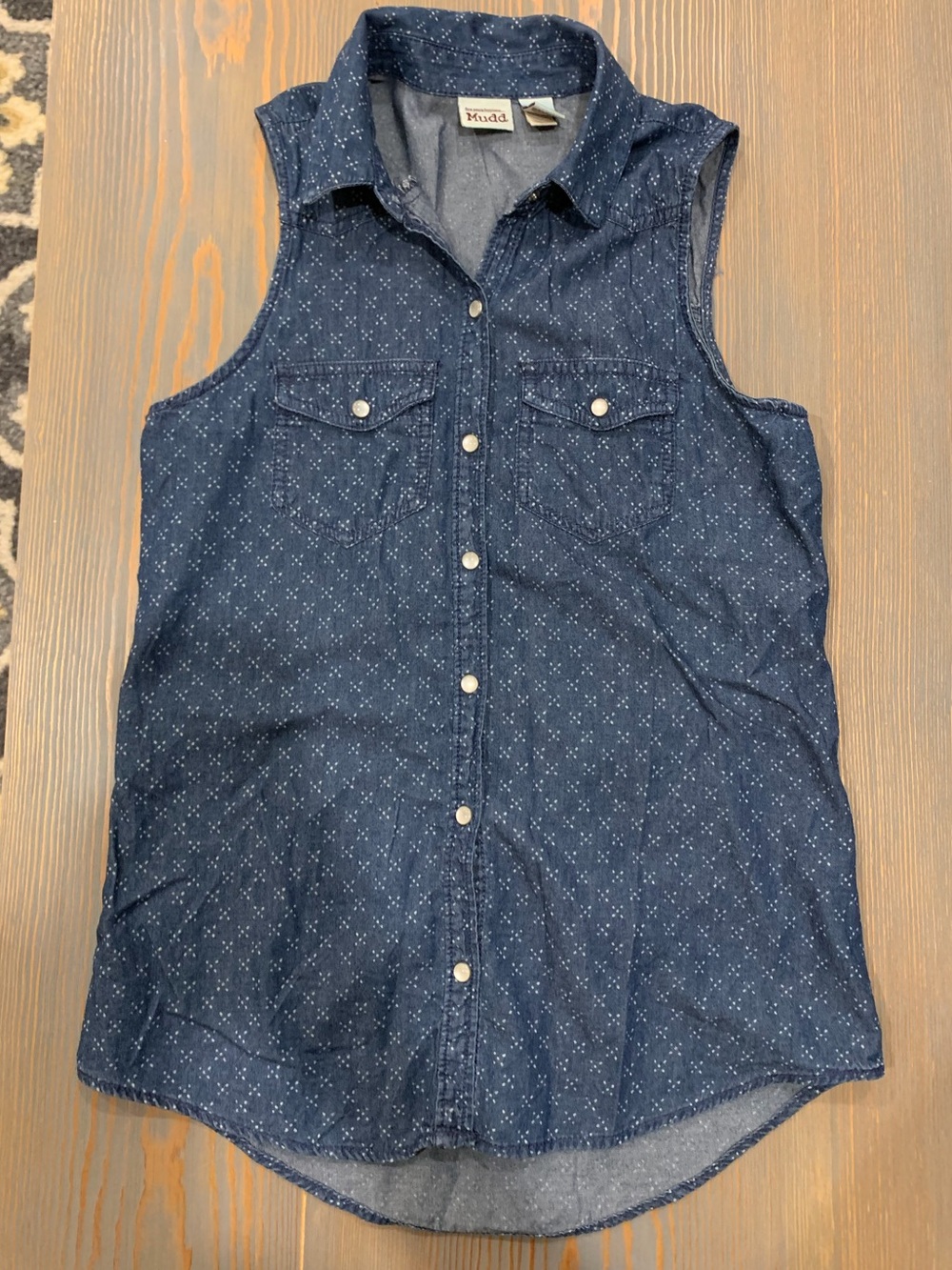 Mudd Navy Sleeveless Denim Button-Up Shirt with White Dot Print